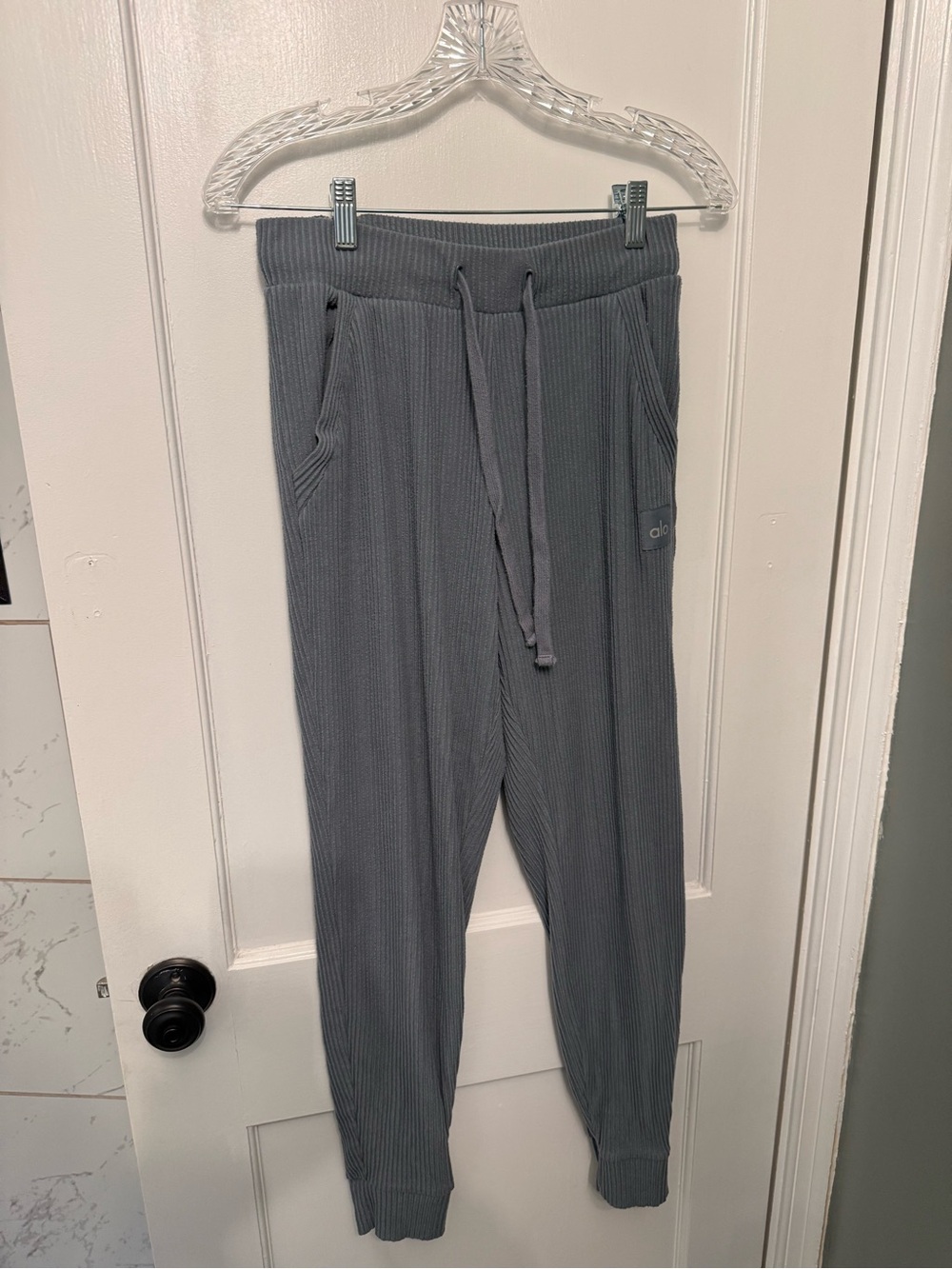 ALO Yoga Ribbed Drawstring Joggers